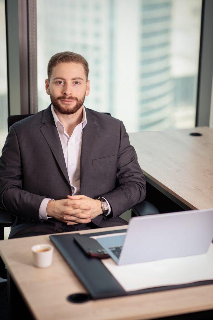 Cost benefit analysis for Qatar market project decisions